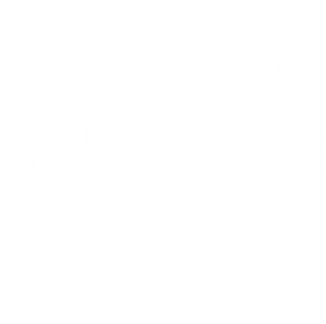 Cottage No.8-Logo weiss