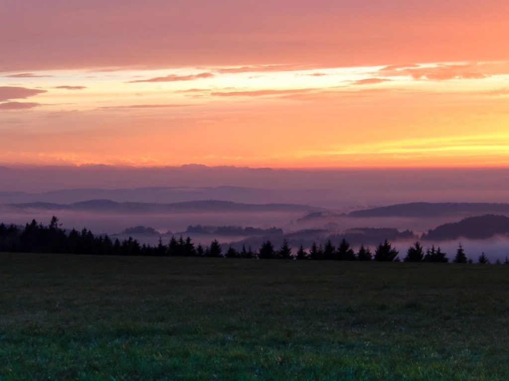 Allgäuer Landschaft im Abendrot